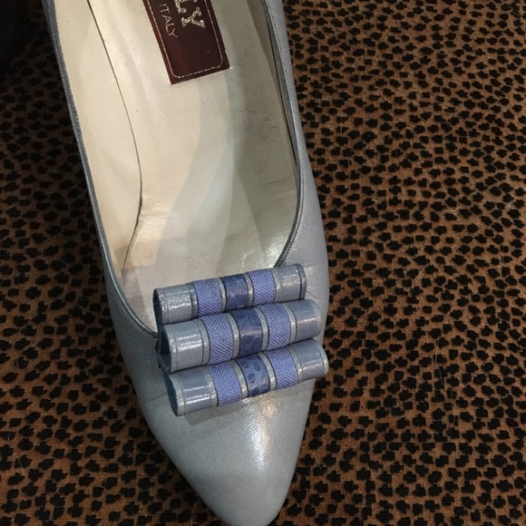 Gorgeous pale blue Bally pumps! - Picture 4 of 12
